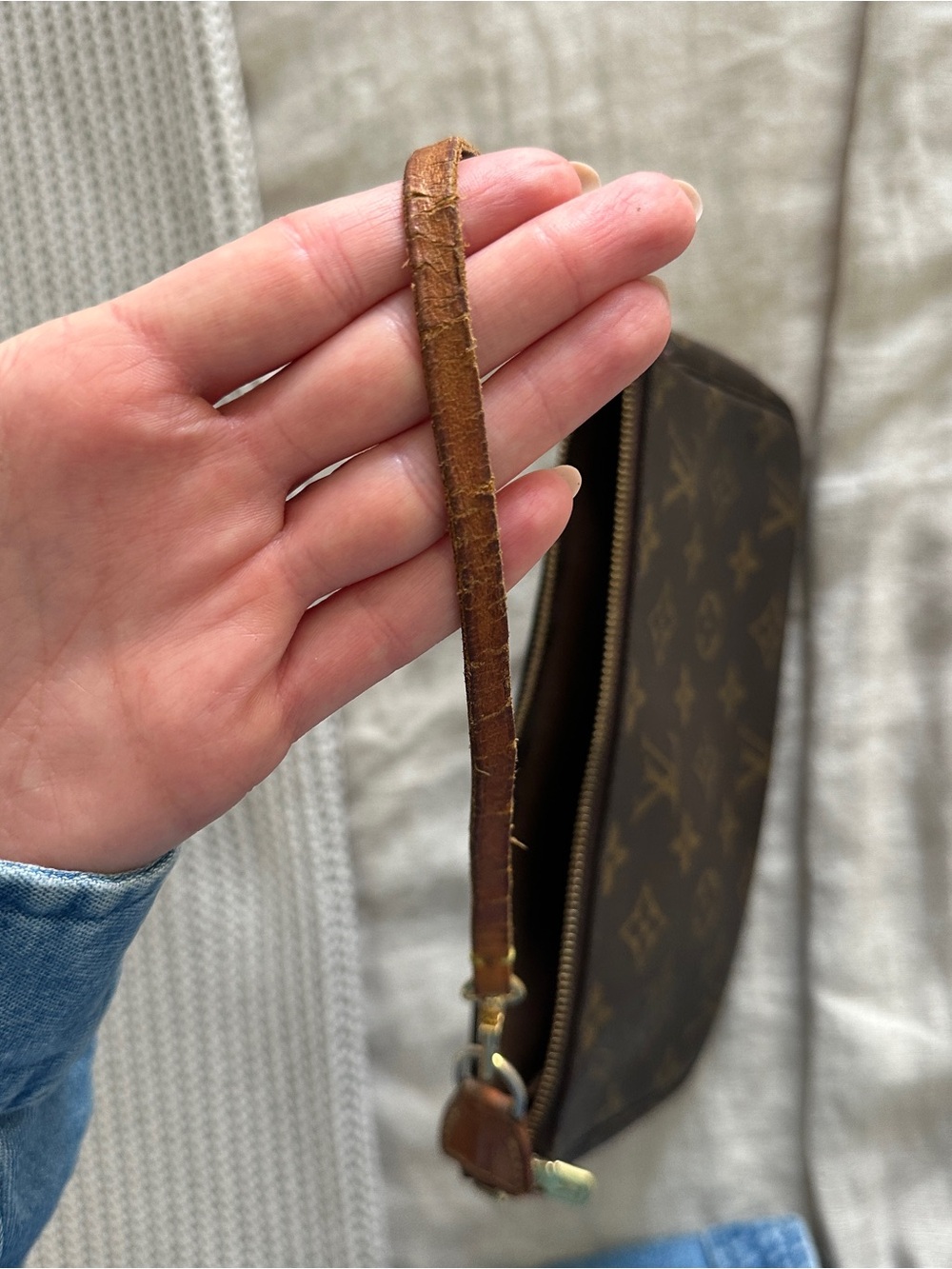 Louis Vuitton Monogram Canvas Shoulder Pochette in Brown with Tan Strap - Picture 8 of 8